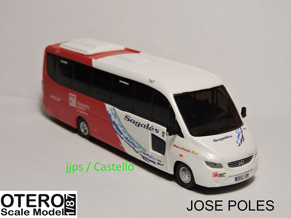OteroScaleModel's tweet photo. Estos dos buses a escala 1/87 han sido modificados por José Poles a partir de nuestro Mercedes Ferqui de ALSA y el KIT Pegaso 6038.

#Mercedes #Ferqui #Pegaso #KIT #escala87 https://t.co/GhVbQS1Axz