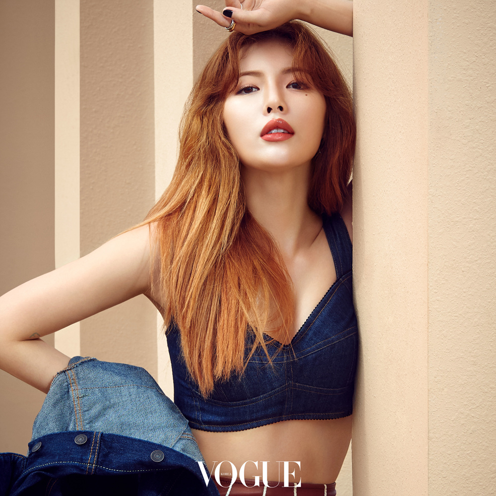 현아 요즘 극호!!! 입생로랑이랑 찍은 화보 넘 이뻐서 췌장떨림… 하 밀크티 컬렉션 안그래두 살려고했는데 4개 다 사는건🤭 오바쎼반가~? ㅎㅎ #입생로랑뷰티 #입생로랑틴트 #입생로랑립스틱 #밀크티컬렉션 #인텐스누드 #입생로랑MLBB #MLBB누드립 #누드립 #현아립