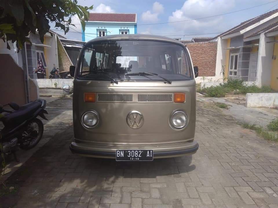 HoldenKlasik's tweet photo. Di jual MIKRO tahun 77 Kabin senyap Vinplate ada Lantai ORI utuh Mesin normal Body ngaleng Surat komplit njerit Pajak baru - 2025 90juta nego sampai deal WA 082240393669 Lokasi Semarang https://t.co/mKbET4mJ7W