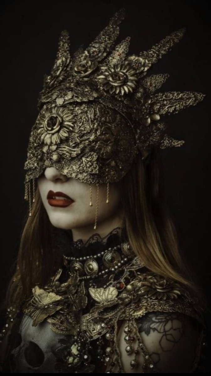 IrisInHerWorld's tweet photo. I like not seeing... it gives me the freedom to believe that the world is still as beautiful as my once child's mind likes to remember. #writing #writer #aspiringwriter #notseeing #imagination #darkimagination https://t.co/1A5UQ1sgO5