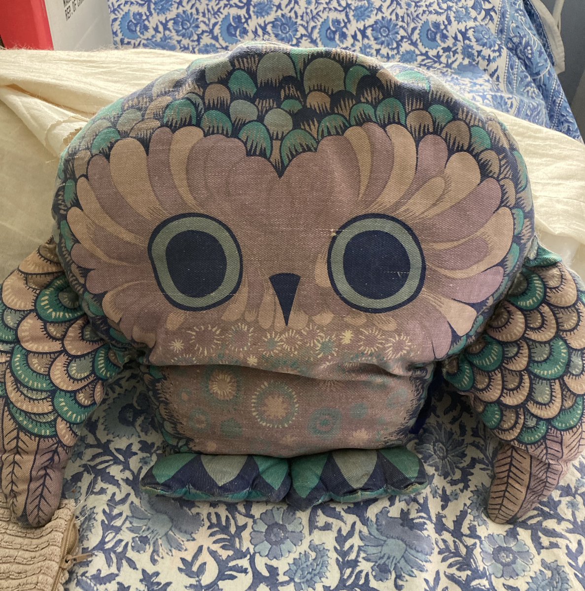 stefarchivist's tweet photo. Classic 1970s owl, in soft toy/cushion form. This was a kit of some kind. Possibly Clothkits?
His name is Wol. #NotJustChina #Owls https://t.co/DndET8mQvP