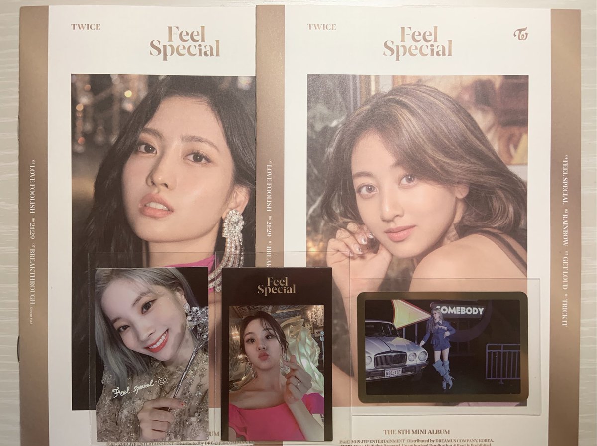 __tzuvely's tweet photo. TWICE ''Feel Special'' 交換
#TWICE交換 #TWICEトレカ交換
【譲】1枚目写真
【求】
《トレカ》2枚目画像
《歌詞カード》ミナ、チェヨン

"Fanfare" クリアトレカ 交換
���譲】ダヒョン（3枚目写真）
【求】ジョンヨン

（リプ欄へ続きます↓） https://t.co/kIHKOV0ZlE