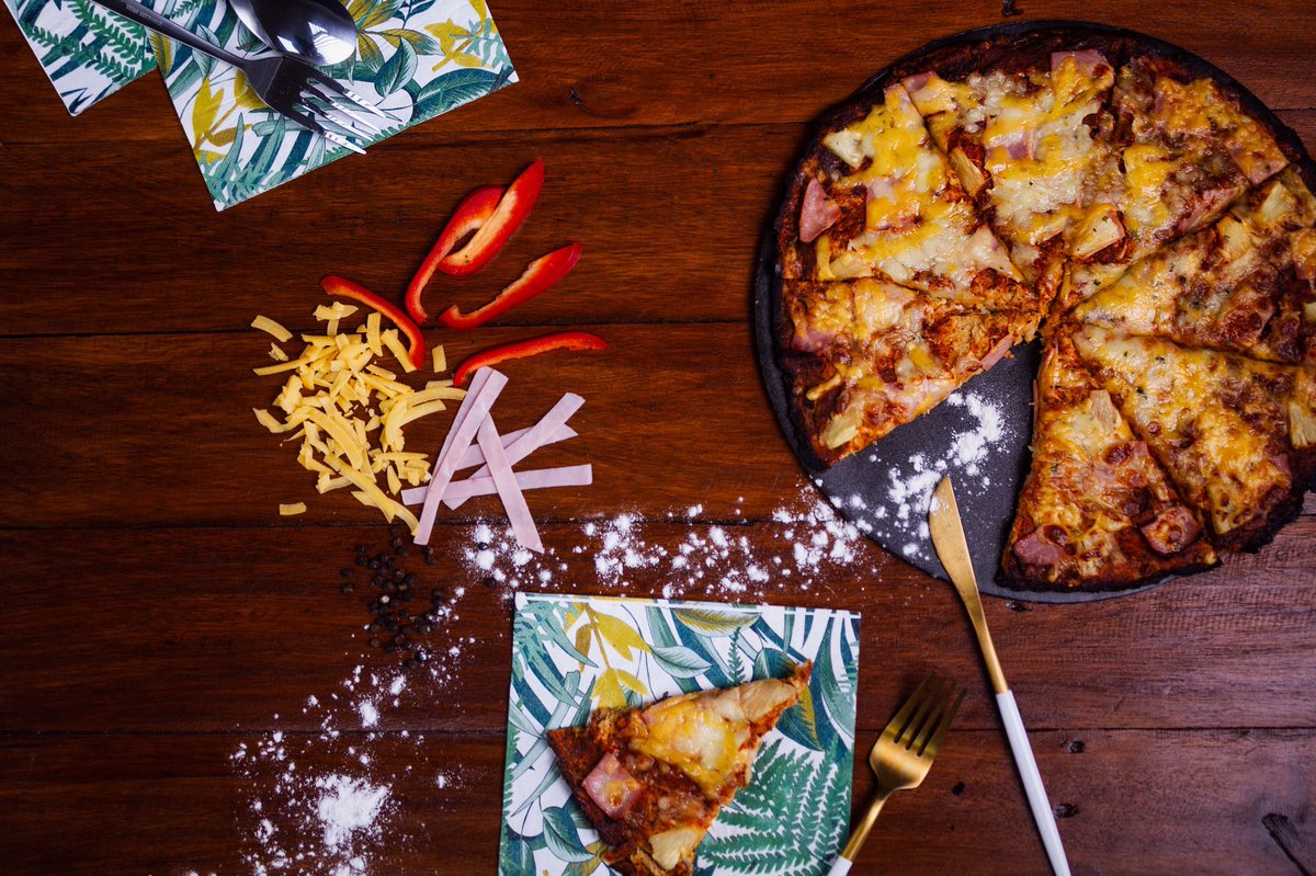 FlamingoNamibia's tweet photo. Today is a great day to have pizza for lunch! π
To place your order, call 081 3916 741.
FREE DELIVERY π
#flamingonamibia #pizza #namibianfood #lunch #wheretoeatnamibia https://t.co/g2vHsttXob