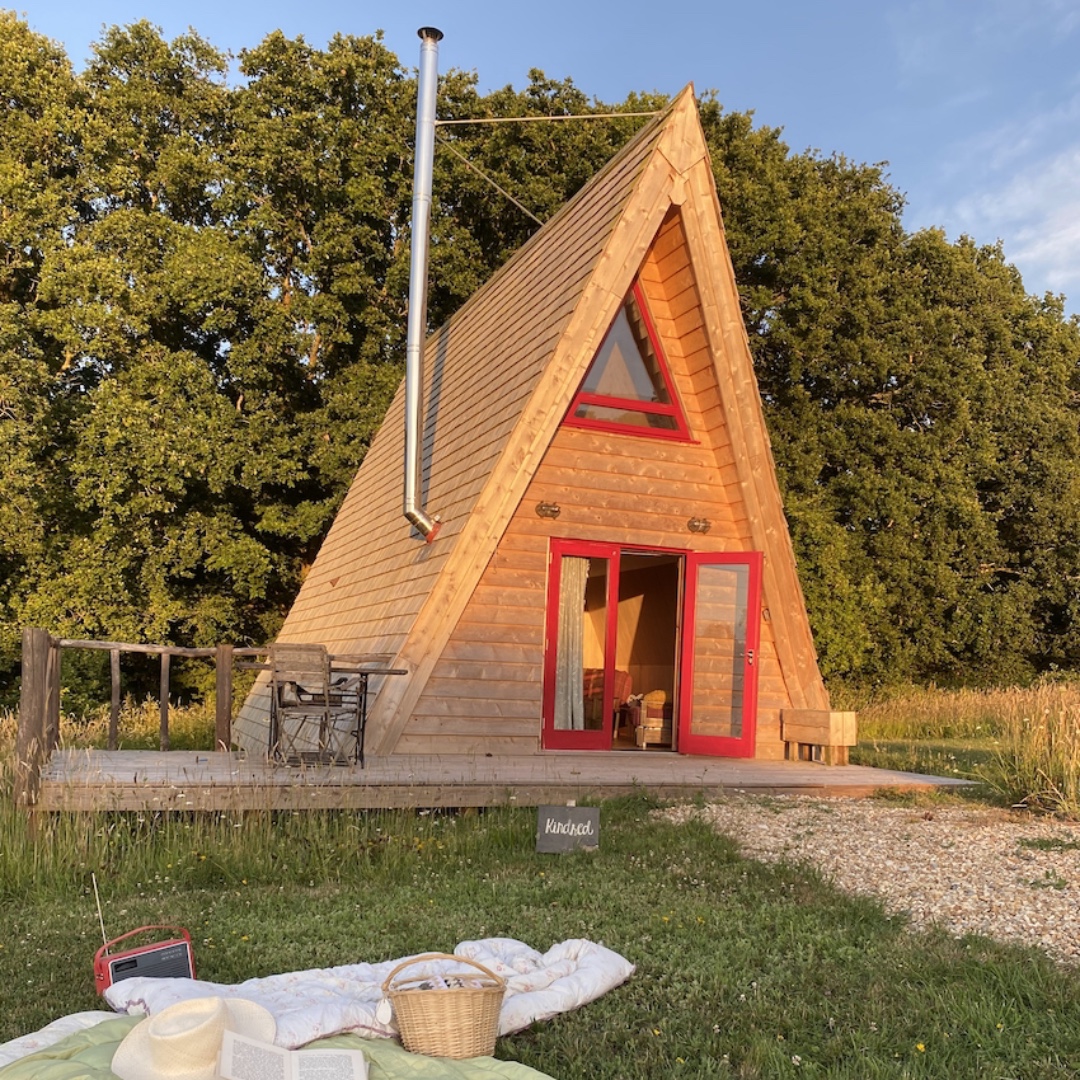 It's great to be up and running again .... and almost fully booked for main summer dates now. A big thank you to all our lovely guests helping us with the new #protocolstoprotect 10/10 - we ❤️ you!
 #tinyhomesholidays #ecoretreats #isleofwight #greenholiday #isleofwightholiday