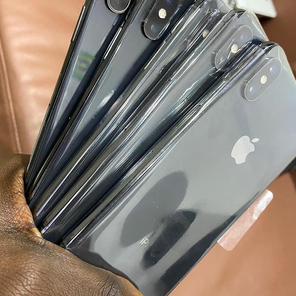 Lopegadgets's tweet photo. Premium used iPhone X's available for sale 64gig

Price 225k

To place your order
DM/clink on link in bio

#Tacha
#ripjeffbezos https://t.co/6etYCE0B8I
