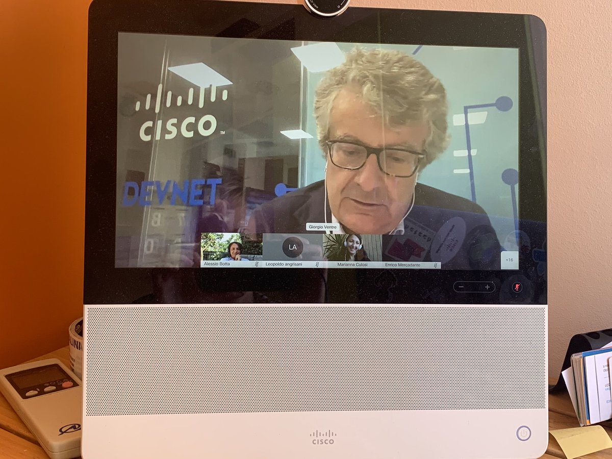 AnnHead1984's tweet photo. There is no distance for spreading Innovation everywhere! @giorgioventre @CiscoItalia #dtlab @UninaIT @consorzio finally at home 💪🏻good luck to all the students! @SantoniAgo https://t.co/0M0voiWsoV
