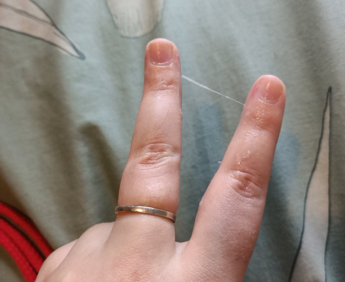 Just some pics of my fingers https://t.co/g2QFFihDOo