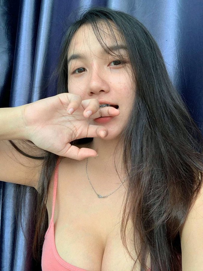 FELICYA17048335's tweet photo. Ready vcs 
lnagsung wa aja

082137738707

#FELICYAREALVCS https://t.co/kg3ZDrzt4W