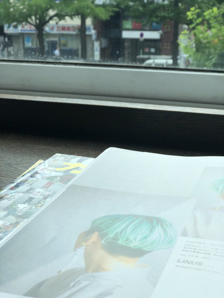 s_skata's tweet photo. 美容院 何ぶりだろ

んんん 街はおとなしいなあ
元気なミナミが好きだな
塚、髪どーしようかな
コレっくらい？黄緑ゃんww https://t.co/5zzMFXmRRL