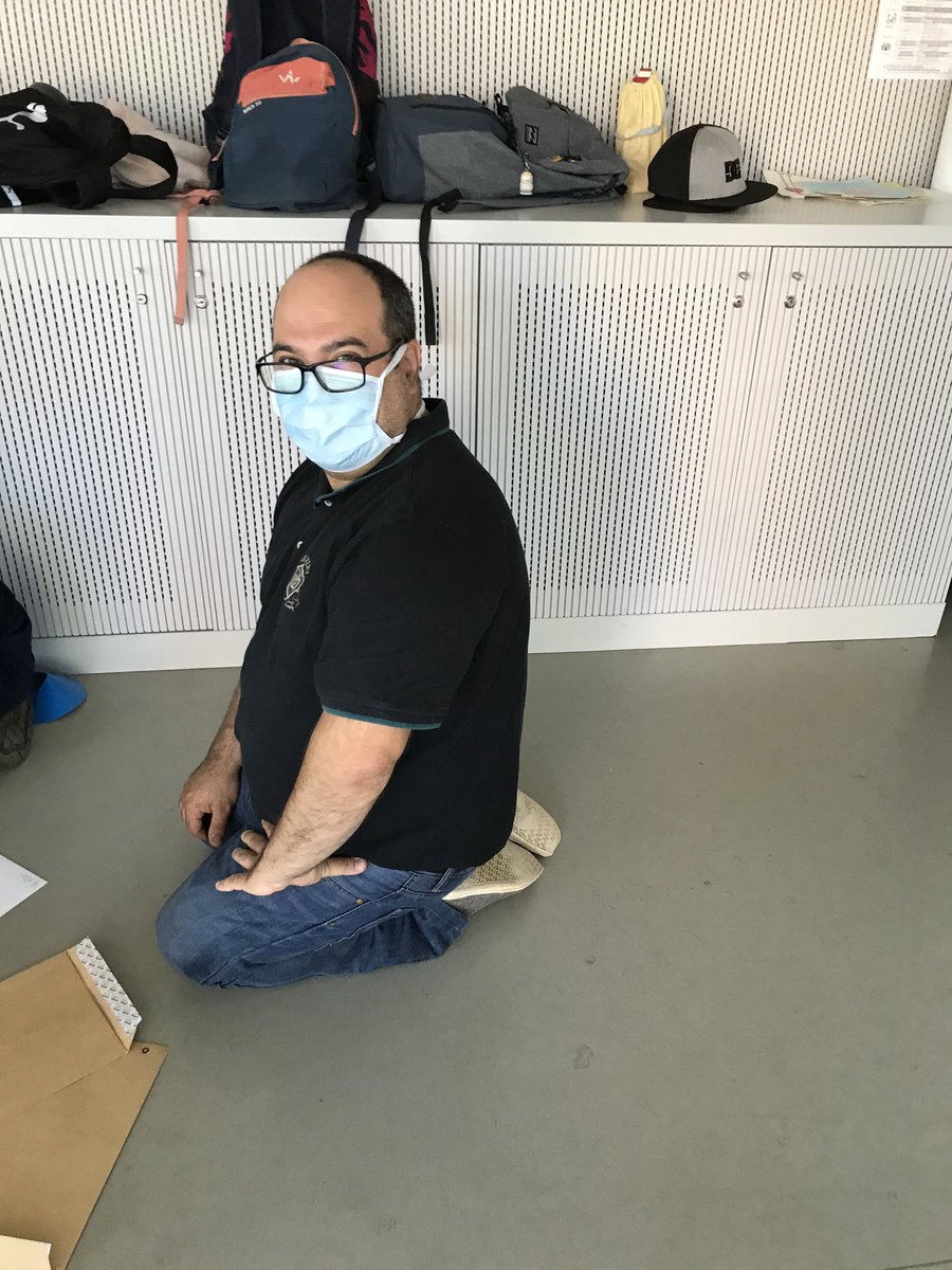 DasenLoire's tweet photo. Cyril Foraison un enseignant volontaire pour ACM studieux à Chapelon des enfants des écoles accueillis qui lisent écrivent et calculent #VacancesApprenantes ⁦@jmblanquer⁩ ⁦@DugripOlivier⁩ https://t.co/y2fqB8zV2j
