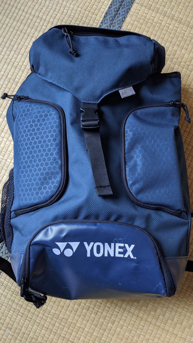チームの遠征リュックもYONEX!
かなりの容量が入る、ポケットいっぱい仕様で、海外遠征の際もいろんなものを詰め込んで持ち運んでします。
一番下の部分はシューズを入れる用の大きなスペースになっています!
https://t.co/Isb2pcNbKV
@yonex_jp
#yonex
#ヨネックス https://t.co/XdyptHYlqm