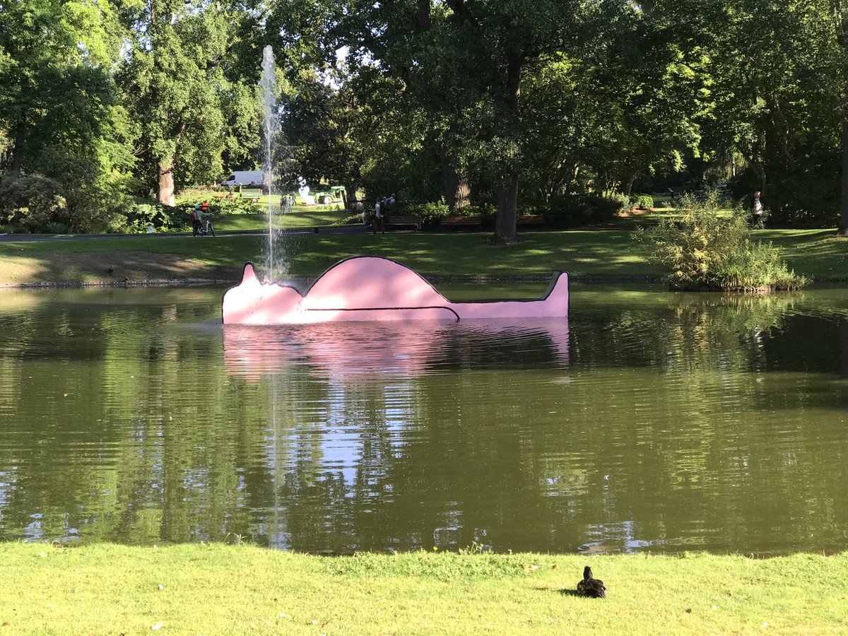 an_chevalier's tweet photo. Very nice work of the illustrator #JeanJullien at #JardinDesPlantes in ⁦@nantesfr⁩ , who has a nice course in Applied Arts from the high school #LeParaclet, then by #CentralSaintMartins and @RoyalCollegeofart in #London. When #Graphism meets nature. ⁦@csm_news⁩ @RCA https://t.co/okUt2DylJx