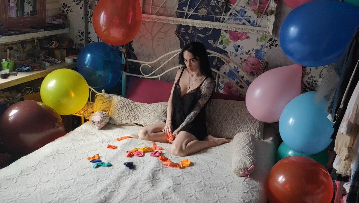 AlissaBalloons's tweet photo. #inflatables #looner #loonergirl #balloons #balloonfetish #loonerfetish #girlswhitballoons #alissainflatables #telegramgroup
https://t.co/yEZ2drlBxr https://t.co/9hXkm5mDSB