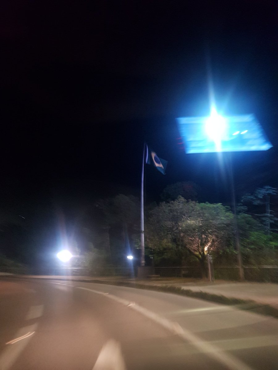 jadison_Fernand's tweet photo. Aconteça o que acontecer nunca perca a vontade de lutar, pois se nunca desistir um dia acaba alcançando o que tanto deseja. bom dia https://t.co/9UzfzWZr0Y