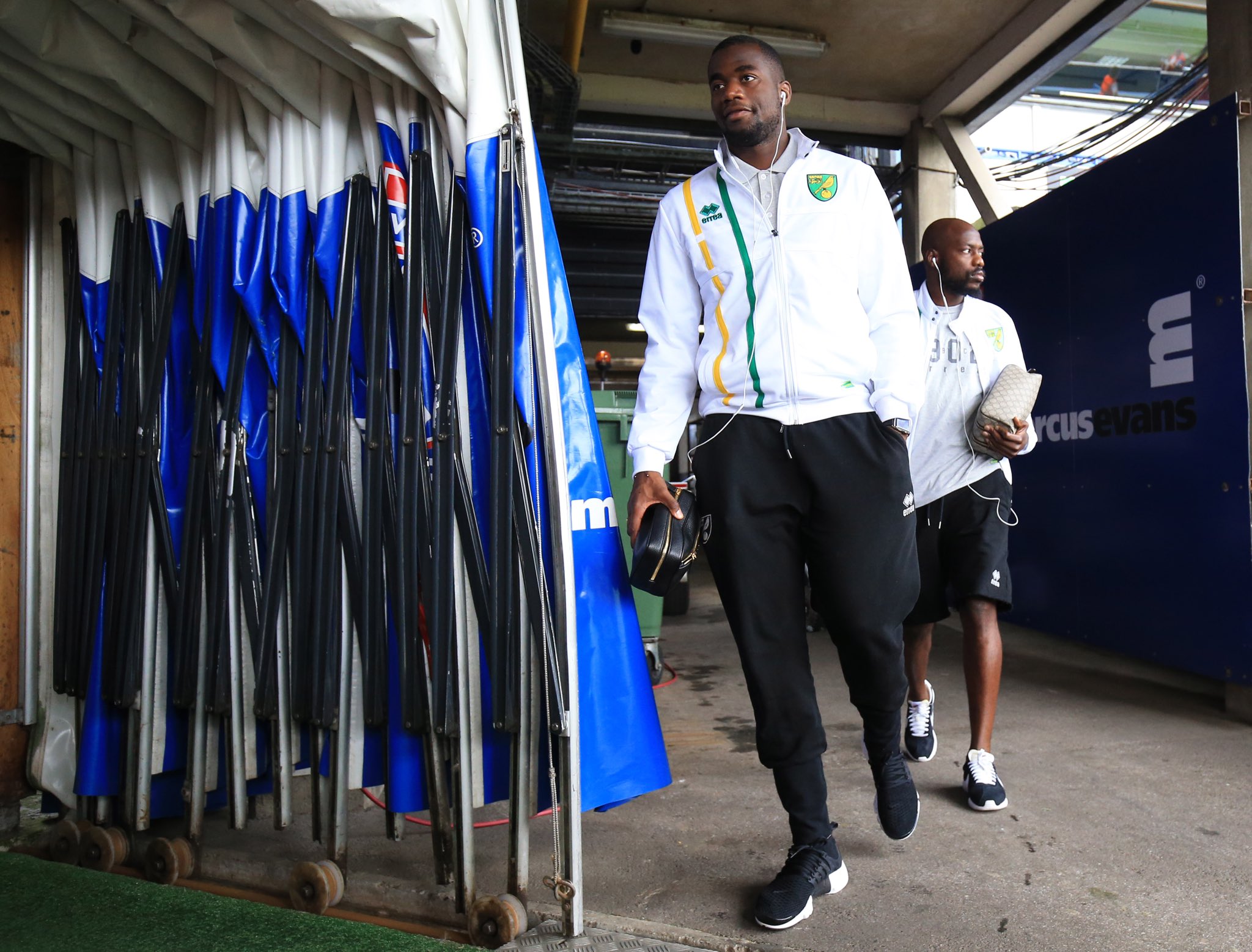 Happy Birthday to Cameroon  international, Sébastien Bassong!  