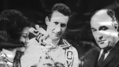 Adrian Smith: 1965-66.18.4pts, 3.6rbd, 3.2ast. 40.5 FG%, 85 FT%.All Star MVP.