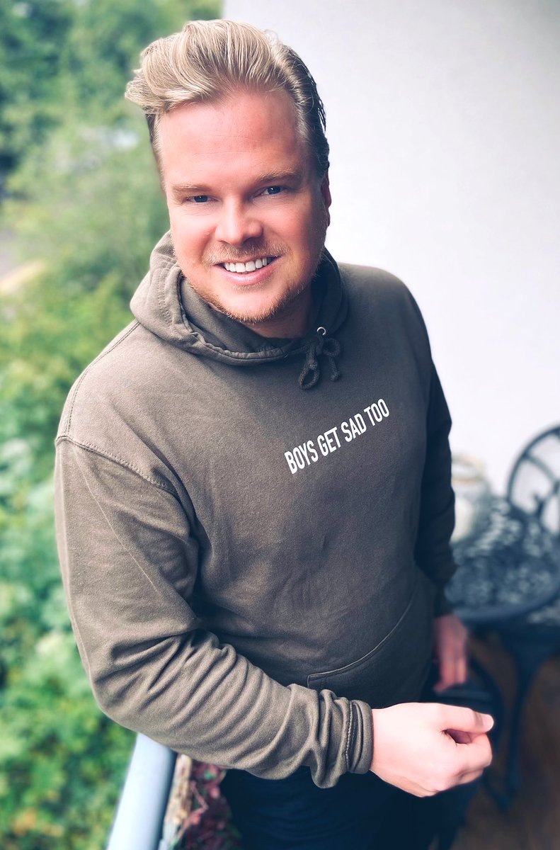 Supporting @BGSTSTUDIO standing for a world without suicide - the biggest killer in men under 45 in the U.K. #campaign #against #living #miserably #calm #boysgetsadtoo #mentalhealth #itsokaynottobeokay #bekind #hoodie theCALMzone.net