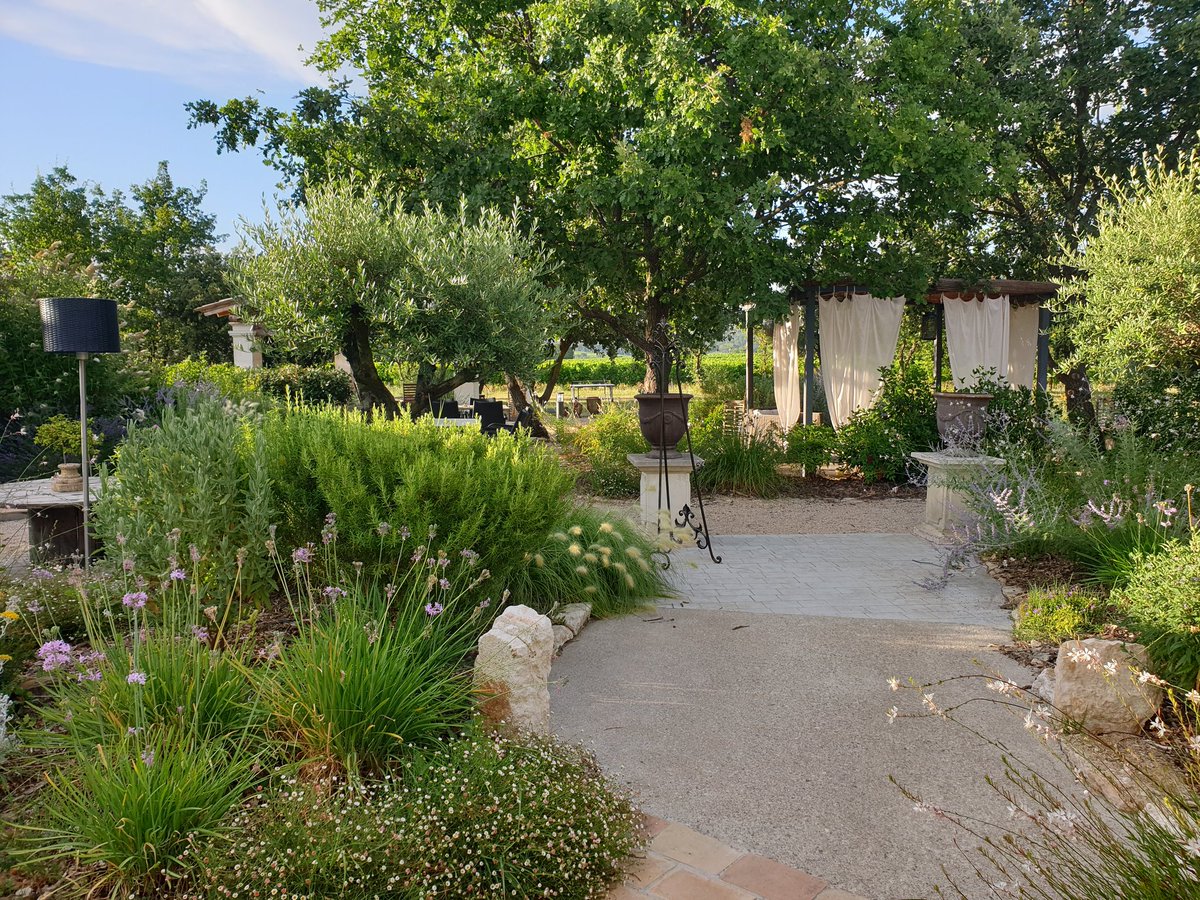 Le DIAMANT NOIR à la Tour d'Aigues (LeDIAMANTNOIR12) Twitter