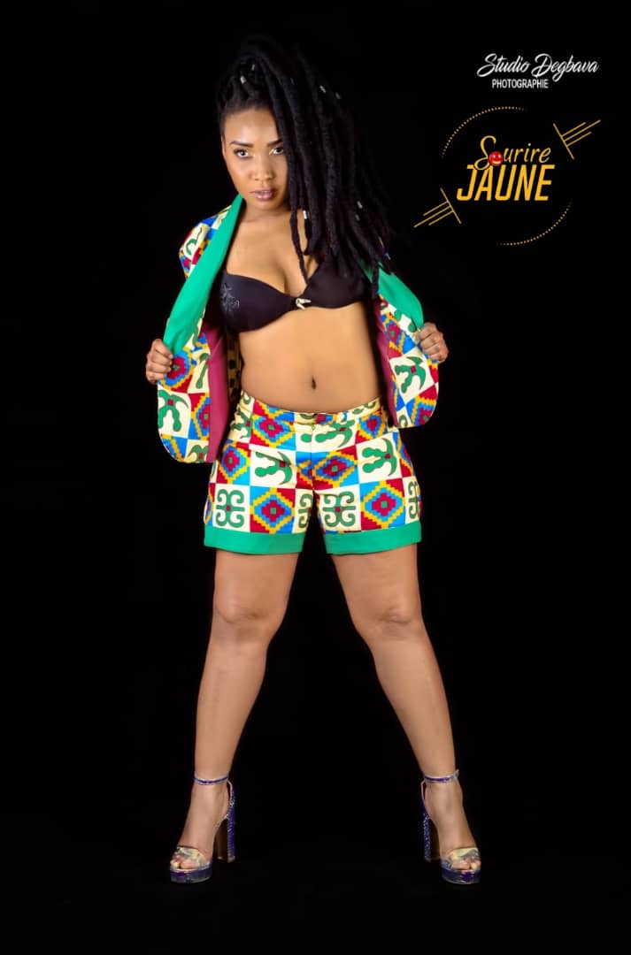 Esseniofficiel's tweet photo. Le bonheur, c'est quand tu t'en fous royalement de ce que les gens pensent de toi 🤗.
Femme Libérée forever 💪🏽👉🏼https://t.co/VvXyCjTTaw
#ESSENI #SOURIREJAUNEMUSIC #MUSICFOREVER❤️❤️❤️💪🏽 https://t.co/J5VGQqcwYE