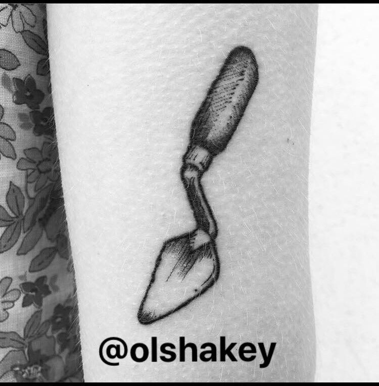 _Caitlin_Walton's tweet image. Hello archaeology twitter! I am writing my masters thesis on the identification potential of tattoos, and I am including a section on tattoos that archaeologists may possess. If anyone has any tattoos related to their role/job in archaeology could you message me please? 😁