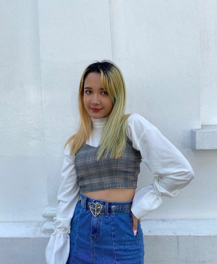 funfackt's tweet image. Nicole Lived in S. Korea for 3 months with Chunseo and Dani.