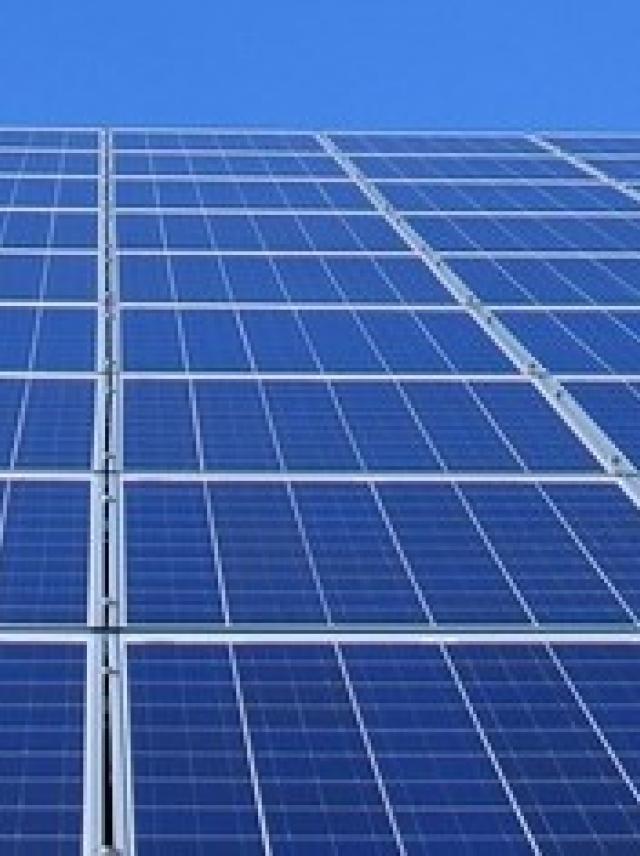 LuzmaSolar's tweet photo. El nuevo Real Decreto-ley 23/2020 aprobado supone un impulso necesario y decisivo para las energías renovables de nuestro país.👉🏻 https://t.co/Y9qPusAXtj
  
✅ Aporta más garantías a proyectos 
✅ Nuevo sistema de subastas 
✅ Simplificación de trámites https://t.co/1b6XfBGRGB
