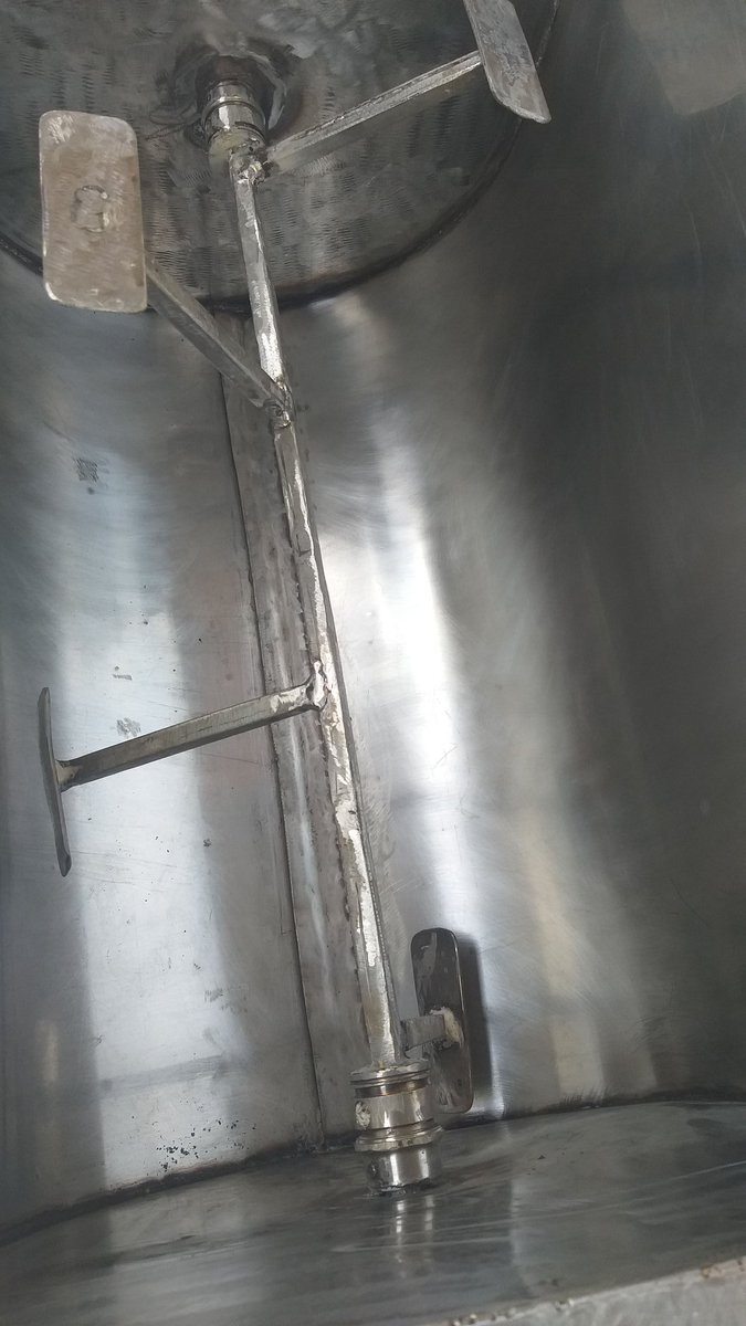 EUDOF's tweet photo. Vendo amasadora para panaderia
Motor de 3.7 hp
Fabricada en acero inoxidable 
Totalmente operativa https://t.co/8PCL43vR9t