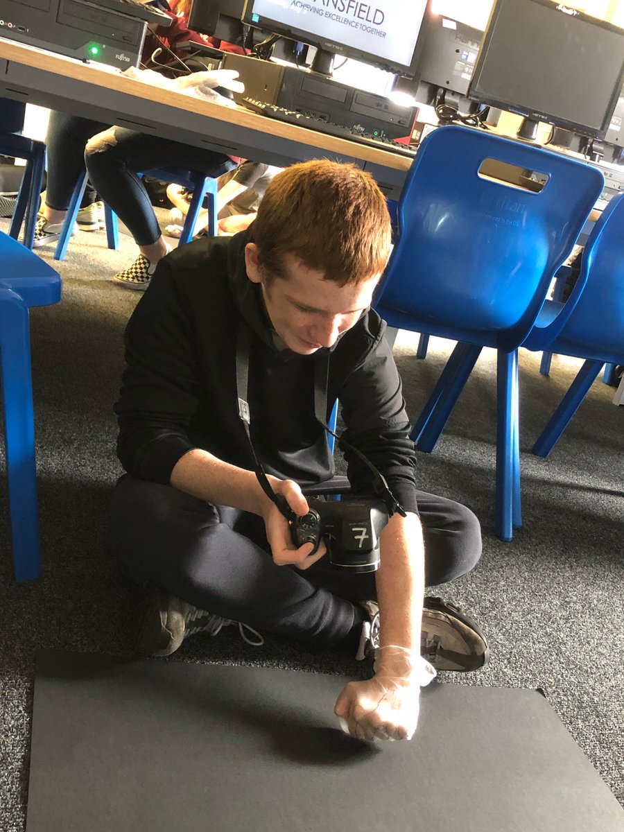 canscreatives's tweet image. Year 10 Photography Masterclass: #lockdownphotographyandpoetry #personalreflections #creativelockdownoutcomes #photographyismagic #photographyisthebest #photographyismysecretsmile @Cansfield1