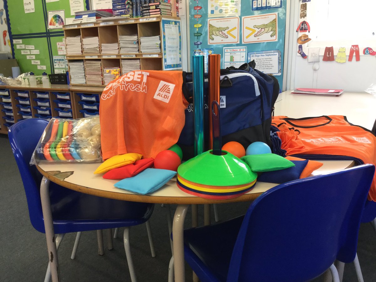 Thank you @AldiUK for the fantastic prize - a set of t-shirts that are being given as prizes during sports week!🏅 We are also busy using our equipment that we received from our collection of Aldi vouchers! Thanks to our families for sending those in #getseteatfresh #olympicday