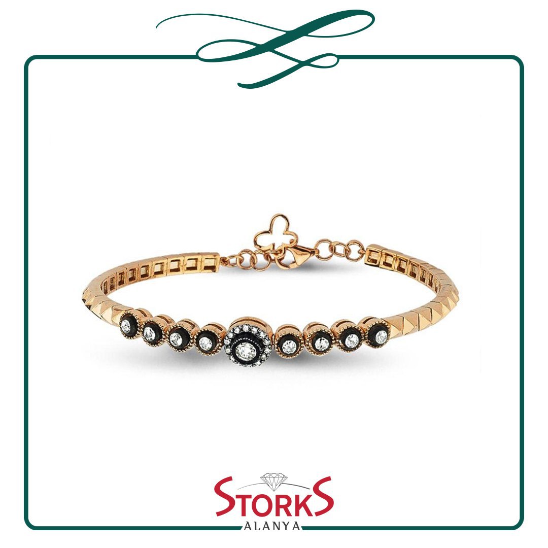 Göz alıcılığın yeni adresi Alanya'da!
💎
💎
💎
💎EBB01298-001
#mücevherustası #storksalanya #diamond #storksjewellery #style #ring #yüzük #fashion #accessories #18ayar #mücevher18ayarolur #ilkmücevhermarkası #simgeexclusive #alanya
