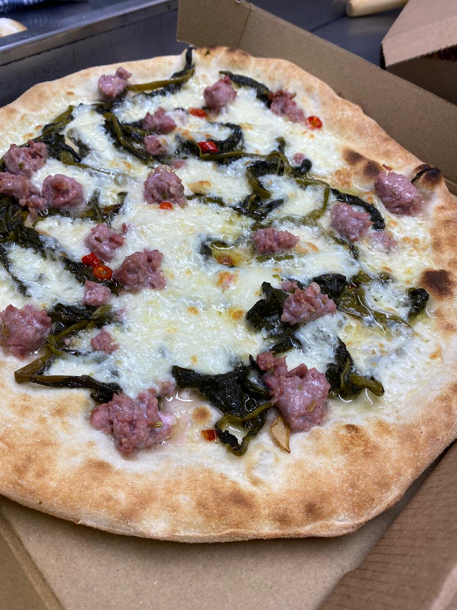 Tonight at Caldesi in Campagna we've got a pizza and beer offer of any of our authentic Neapolitan pizzas and a Birra Moretti for just £18. Please order on 01628 788500 before 5pm for pick up in the evening. caldesi.com/wp-content/upl…