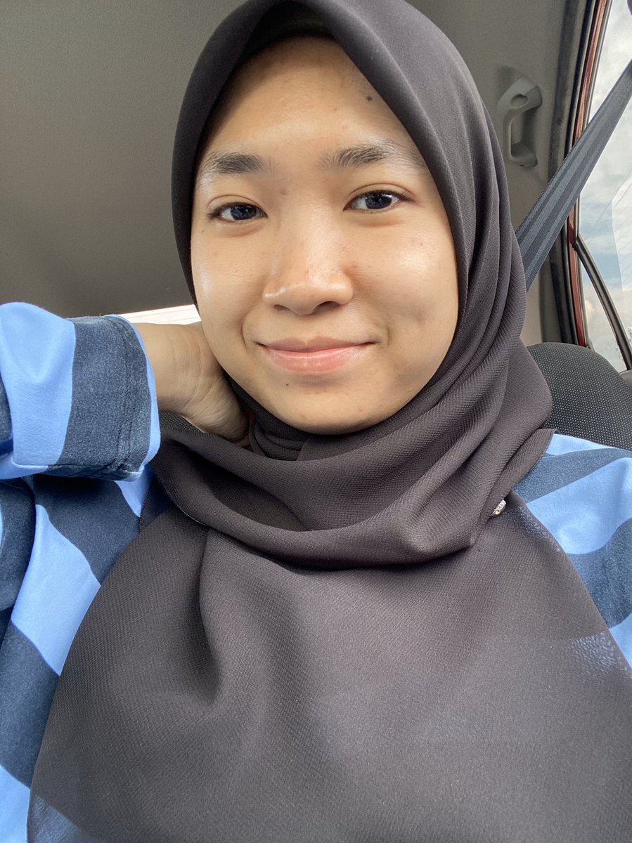 syialady's tweet photo. so happy with the progress. even tak fully clear lagi but im so happy🥰. i know the journey is freaking tough but for those yang still struggle with your skin, dont give up and keep going 💪🏻 btw sori la gambar before tu macam telur sebab crop😂

before                      after https://t.co/dIV09k5oJo
