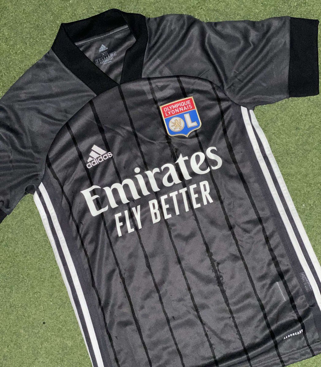 Olympique Lyon 2020-21 Away Kit