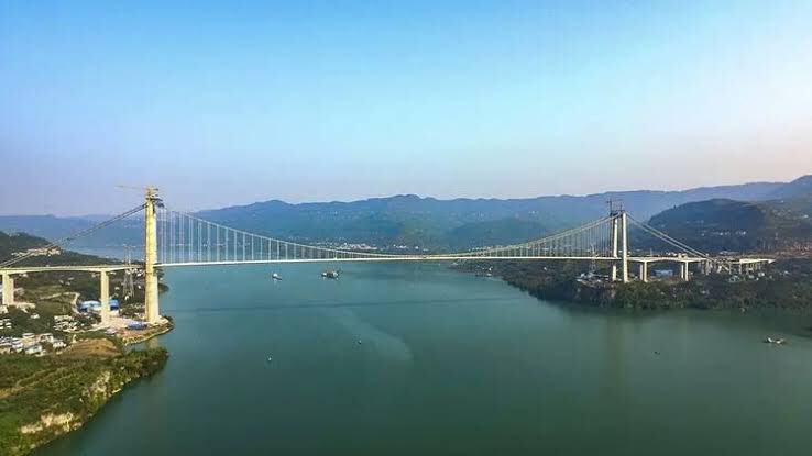 Kalo ada yg mikir ga mungkin naval battle di sungai, liat segede apa Sungai Yangtze.