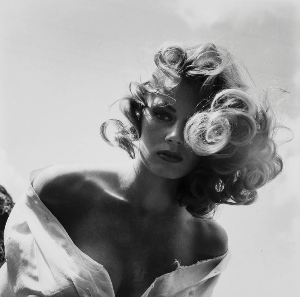 Fanrizio21's tweet photo. Anita Ekberg  1950
Peter Basch https://t.co/pYX5rADf4I