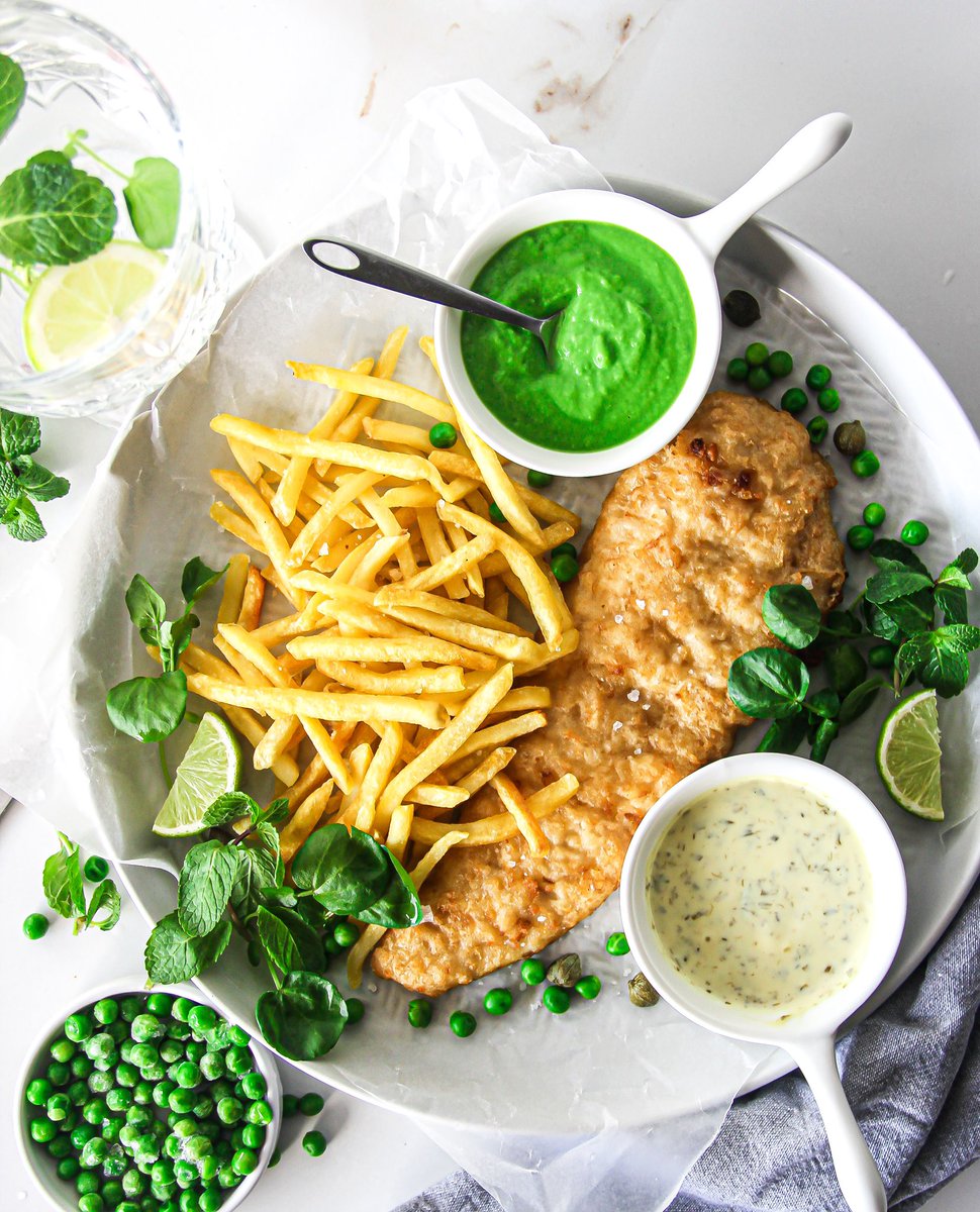 GlamFoodieZA's tweet photo. WIXWORTH GIN &amp; TONIC BATTERED FISH &amp; CHIPS

Here’s my take on the culinary classic fish &amp; chips.

Enjoy with a @WixworthGin &amp; tonic cocktail. 

#BeAClassic #WixAndTonic #OriginallyCreated #DoNotConform https://t.co/h1LWHZZyf2