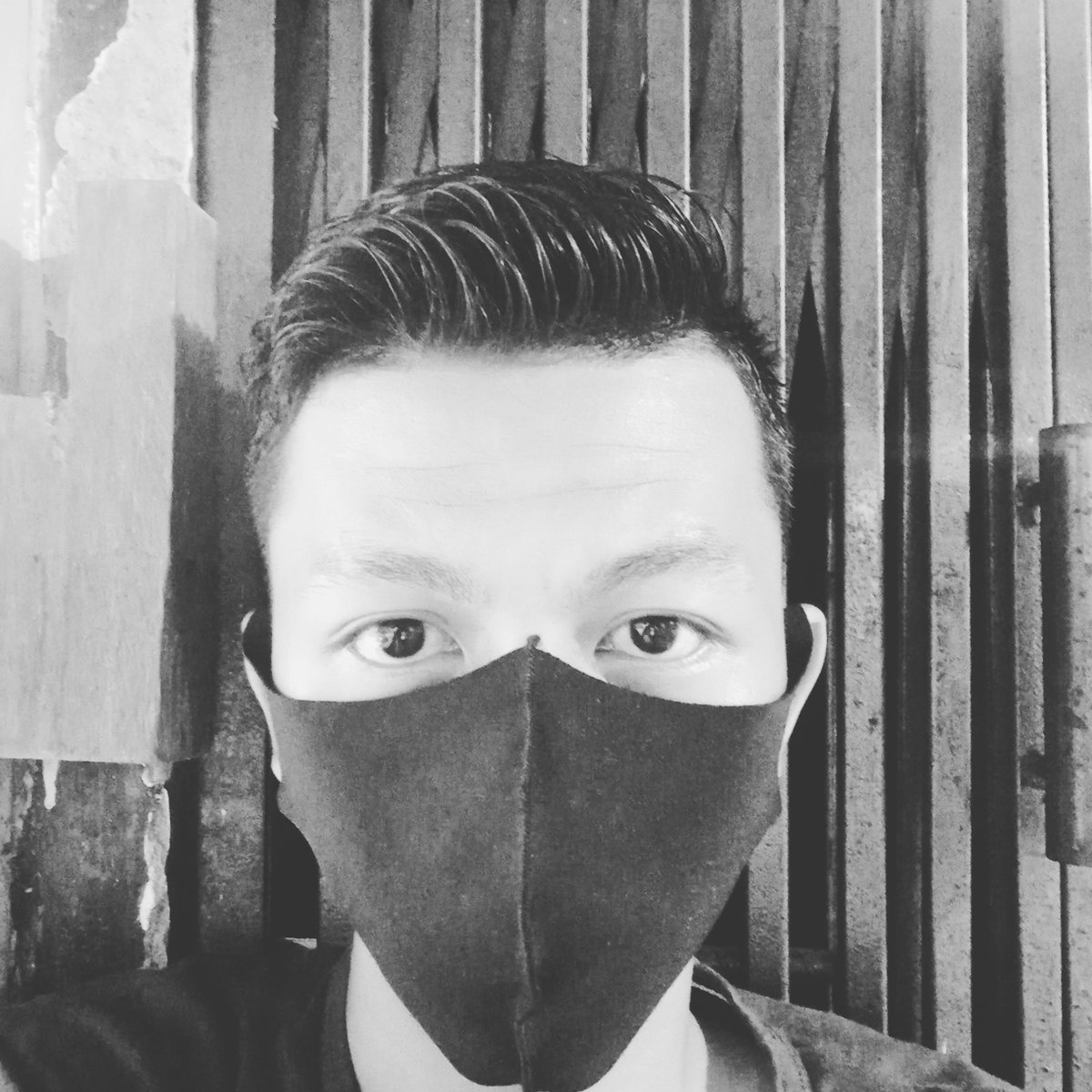 YogiLeoPratama3's tweet photo. Foto wajib masker #NewNormal #newnormalpakemasker 😁 https://t.co/69157HlIQf