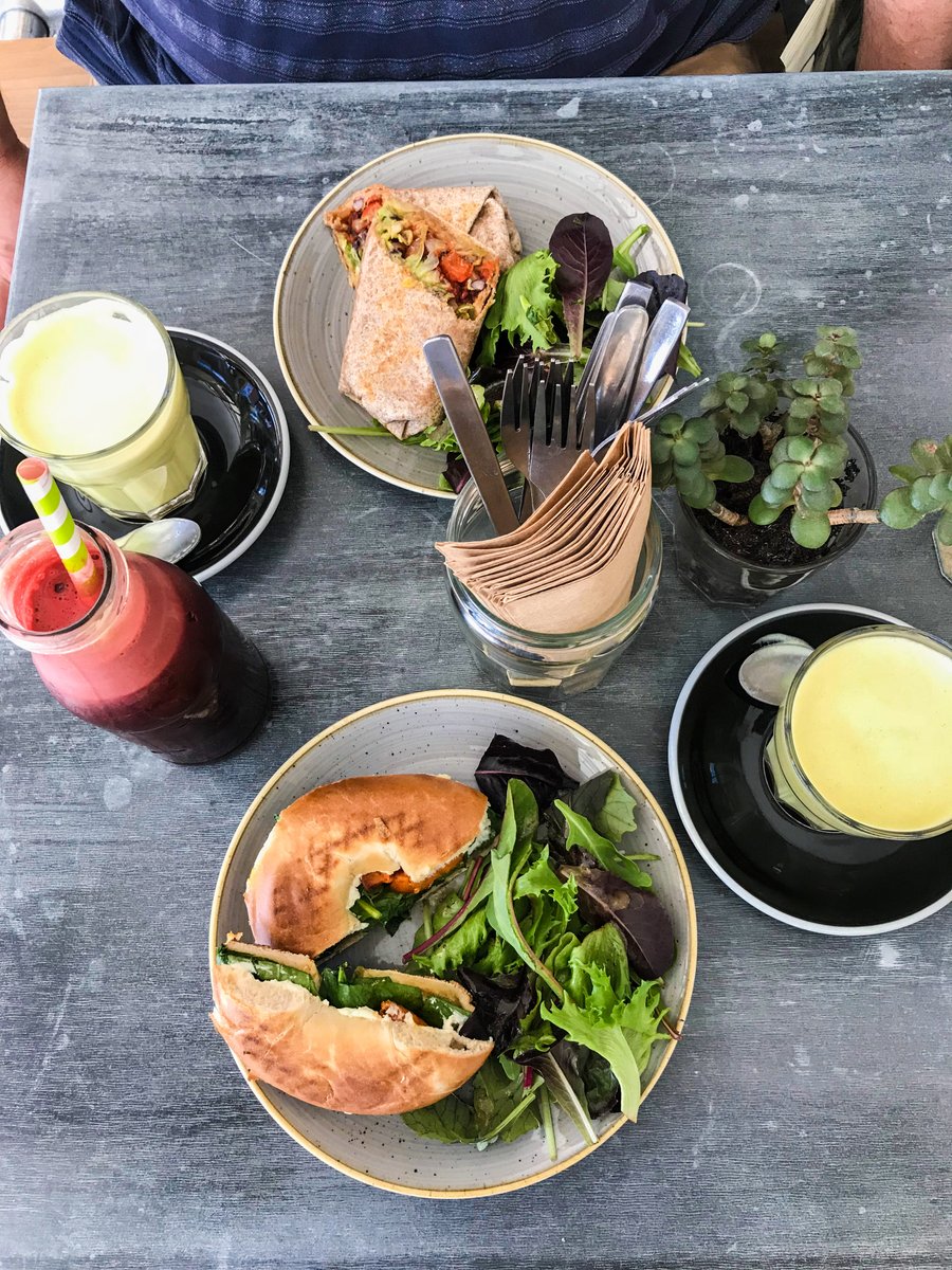 Rawberry -  @RawberryUK A firm favourite among locals, & for good reason - I absolutely love it here! Offering vegan & veggie food, smoothies, coffee & sweet treats - I always stop by whenever we're in Winchester! https://katgotyourtongue.co.uk/rawberry-winchester/