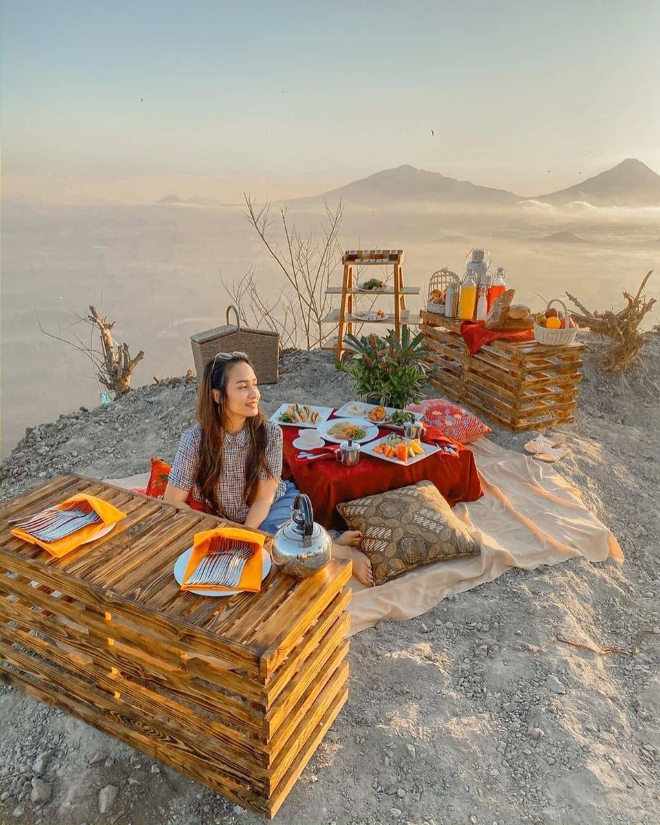 getaway_id's tweet photo. Kelamaan #dirumahaja? Kayanya kamu butuh piknik nih setelah pandemi berakhir 😄😄
👣 matalangit.borobudur, Magelang, Jawa Tengah
#ExploreJogja #travelphotography #getawayindonesia https://t.co/CdJ9YzaevG