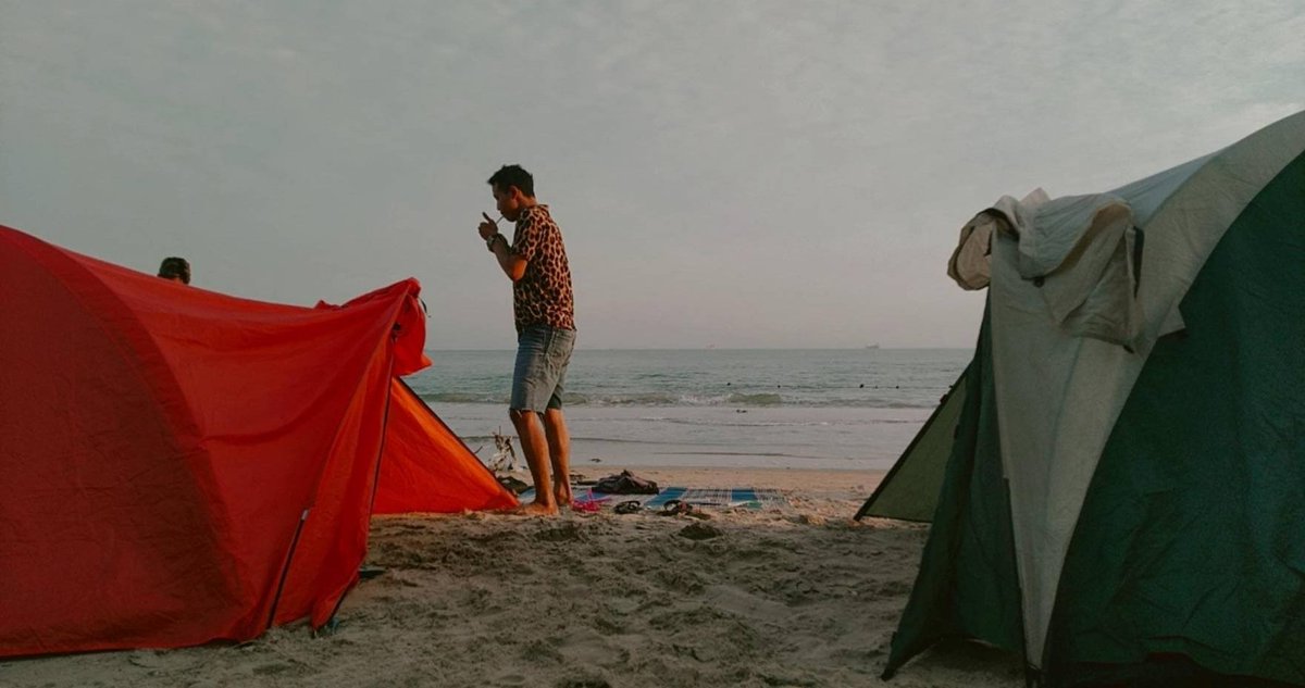 imdid0tt's tweet photo. Tangi turu, Raup, nyruput kopi, Udud+Nyawang pemandangan pantai beehhh ✨ https://t.co/fPcf90aDir