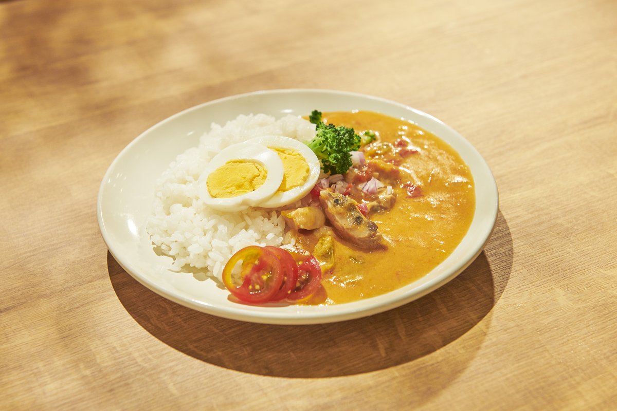 カワスイ 川崎水族館 とってもおいしそうなカレー ですが こちらはただのカレーではありません ピラルクを実際に使用したココナッツカレーなのです カワスイで出会う初体験の味におすすめ カワスイ 川崎水族館 ピラルクカレー