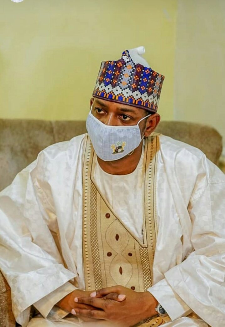 Mahdialiyu1's tweet photo. Barrister mahdi aliyu condolences with the family of late Malam Inuwa Abdulkadir.. Former Minister of youth's and sport. https://t.co/ssDAuasczg