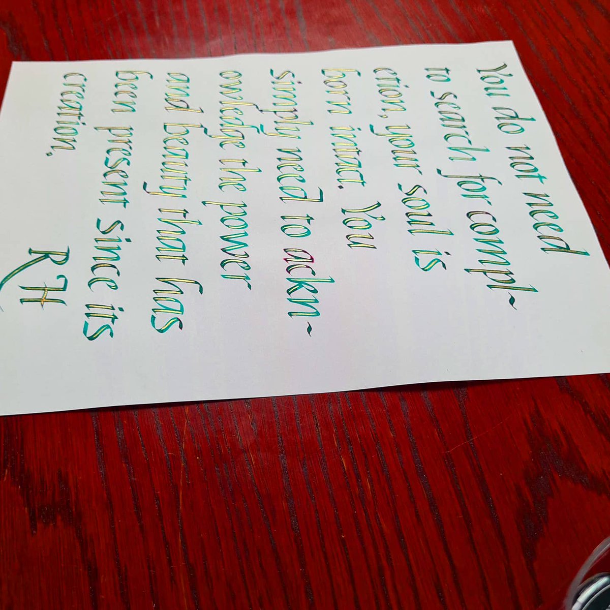 Zurekalexander's tweet photo. Gold through the centre of the Green 🙂 #calligraphy #poetry #fountainpen https://t.co/mOGDMui1q5