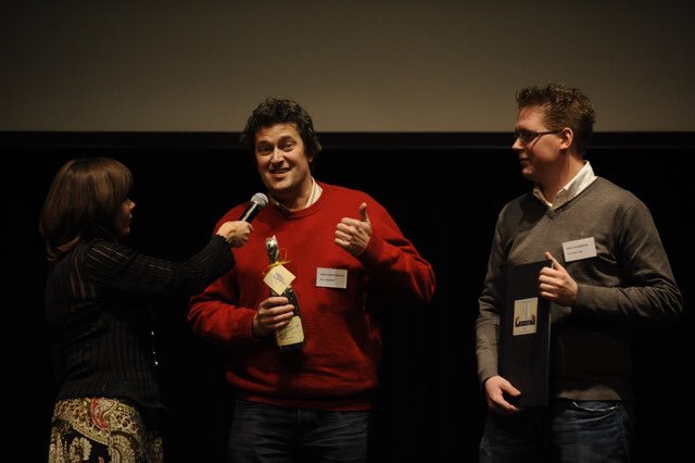 Regiohelden2022's tweet photo. Veelvuldig winnaar van de NLAWARD Rens van Stralen is overleden. In 2008 won hij de prijs voor beste website met @erikhogeboom. In 2013 werd dit koppel bekroond met de Gouden NL Award. Vorig jaar won hij zijn laatste NL Award samen met zijn team. Rens was een fijn mens. https://t.co/BXwskpG4u4