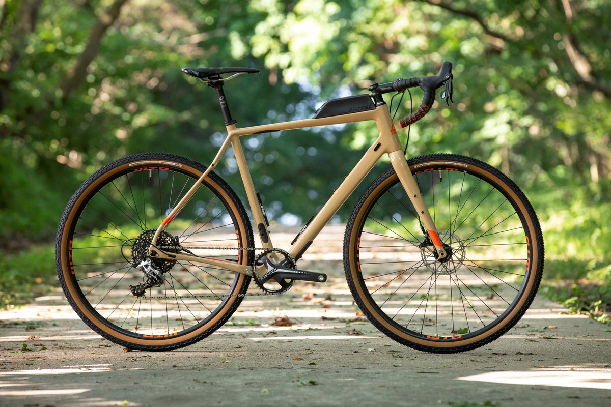 fuji bikes gravel