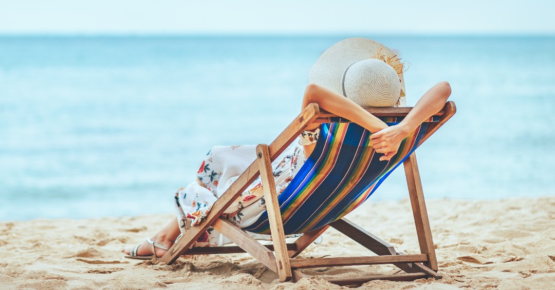 beaconmiami's tweet photo. This is the very moment where all the troubles of the world disappear for a brief moment and you allow yourself to feel nothing but an ocean breeze, and sunshine.

#southbeach #miami #miamibeach #oceanbreeze #cabinfever #beach #beaconmiami #relax #sunshine https://t.co/KcCSbTWQVd