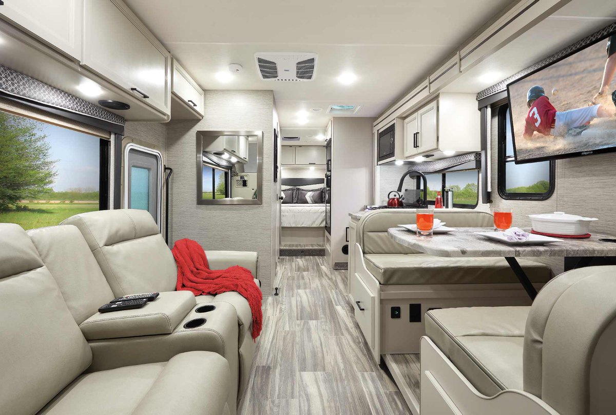 ThorMotorCoach's tweet photo. So many 2021 enhancements for our Chateau®, Four Winds® and Quantum® Class C motorhomes including interior, exterior and suspension packages. Learn more in today's press release: https://t.co/CgOiucm9um. https://t.co/PutD9ycCtK