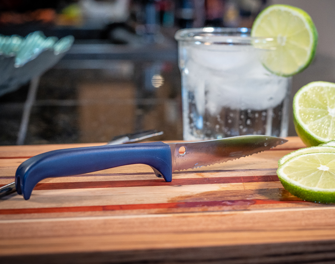 SpydercoKitchen's tweet photo. Counter Puppy keeping it cool during the dog days of summer. #spyderco #spydercoculinary #counterpuppy https://t.co/yteBGveeEg