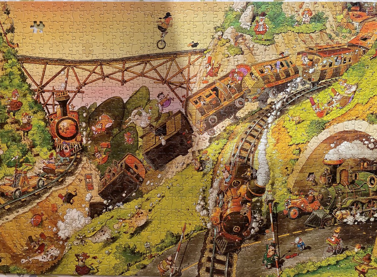 Dr_PhilippaW's tweet photo. Aargh! 999 pieces! Another #LockdownPuzzle with a missing piece! Need to have words with my German Sister-in-Law about proper Puzzlecare! https://t.co/a4e1bxp0O1