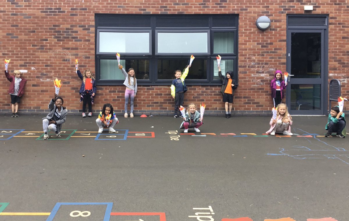 YEAR2_MAPS tweet media